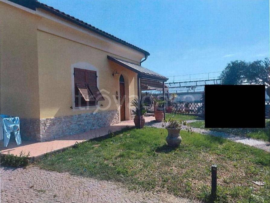 casa indipendente in vendita ad Albenga