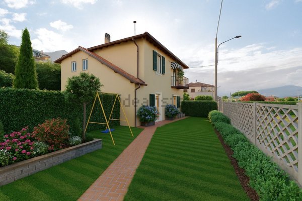 casa indipendente in vendita ad Albenga in zona San Fedele