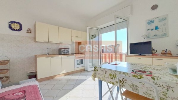 appartamento in vendita ad Albenga in zona Vadino