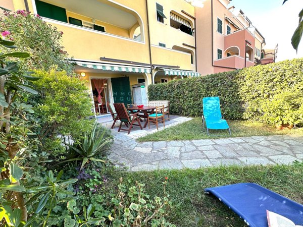 appartamento in vendita ad Albenga in zona Lusignano
