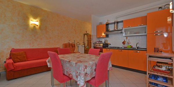 appartamento in vendita ad Albenga in zona Vadino
