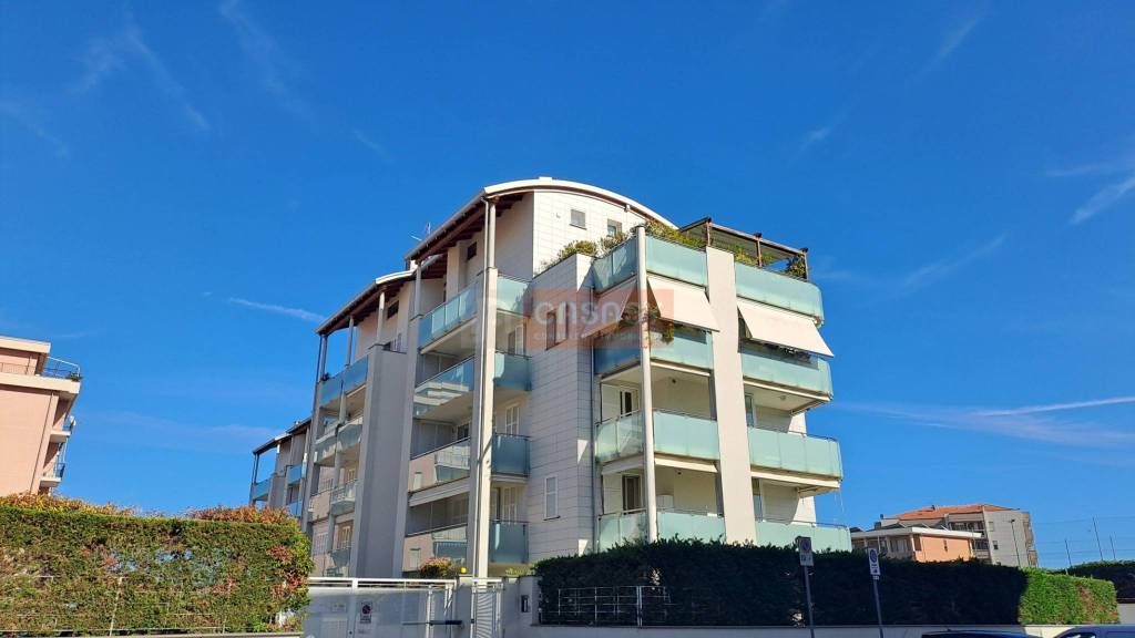 appartamento in vendita ad Albenga in zona Vadino