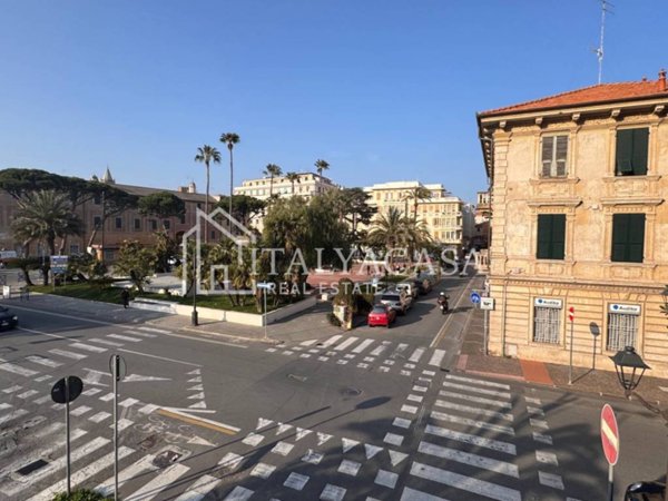 appartamento in vendita ad Albenga