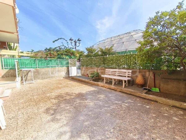 appartamento in vendita ad Albenga in zona Vadino