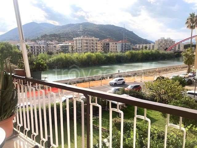 appartamento in vendita ad Albenga