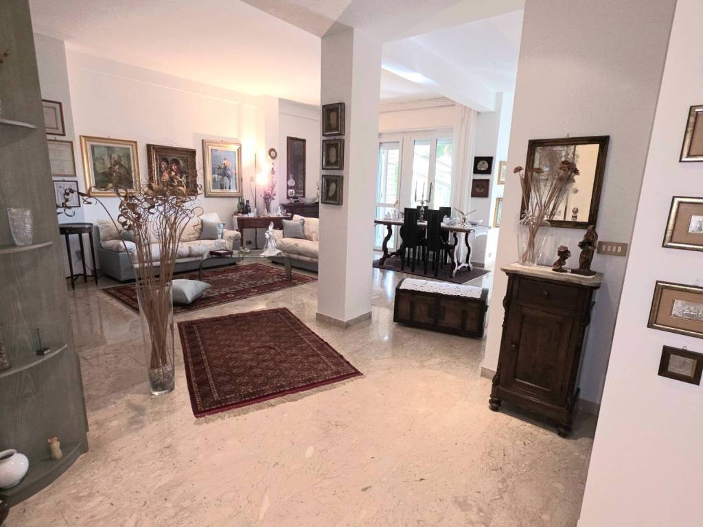 appartamento in vendita ad Albenga