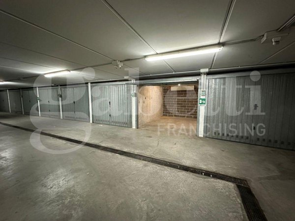 ufficio in vendita ad Albenga