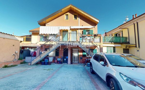 appartamento in vendita ad Albenga in zona Campochiesa