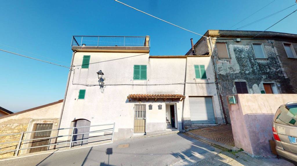 casa indipendente in vendita ad Albenga in zona San Fedele