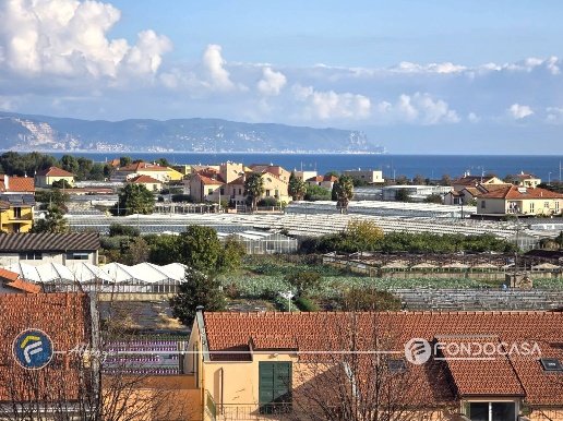 appartamento in vendita ad Albenga