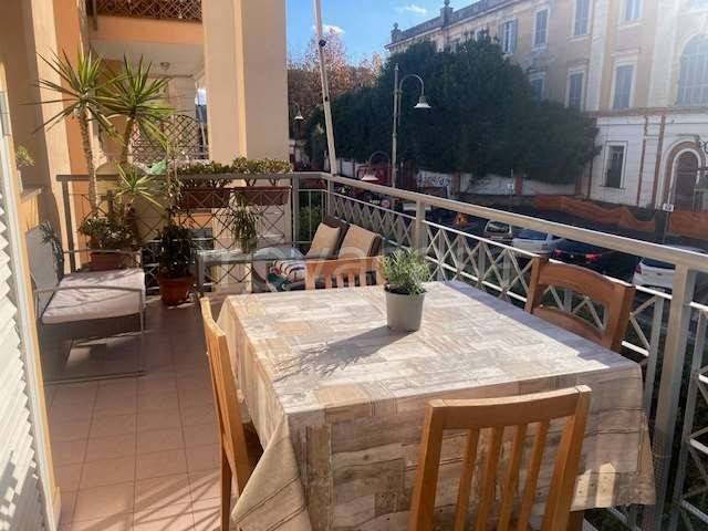 appartamento in vendita ad Albenga in zona Vadino