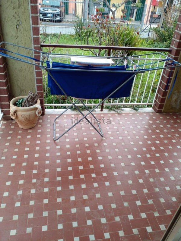 casa indipendente in vendita ad Albenga in zona Leca