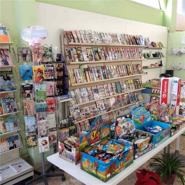 negozio in vendita ad Albenga