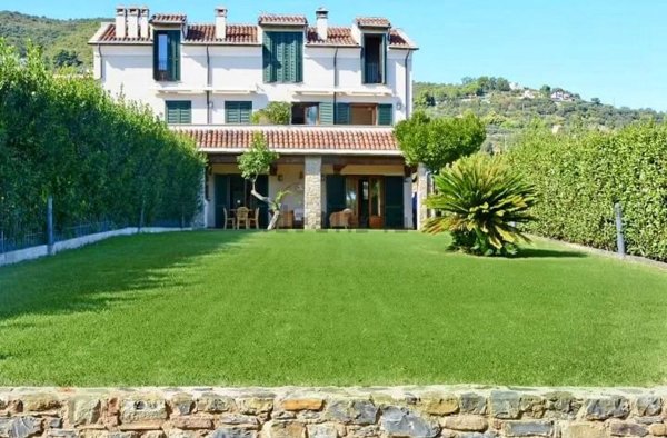 appartamento in vendita ad Albenga