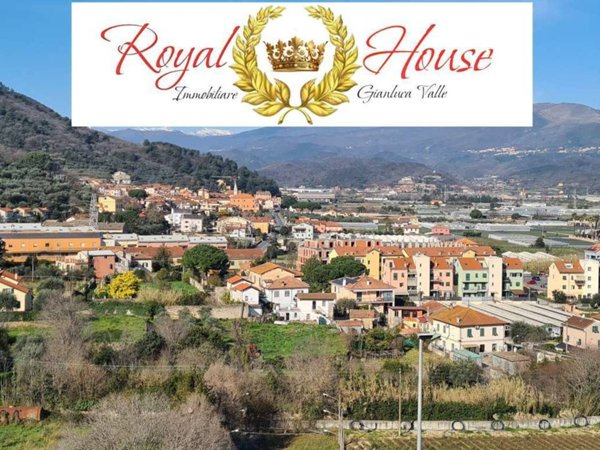 appartamento in vendita ad Albenga in zona San Fedele