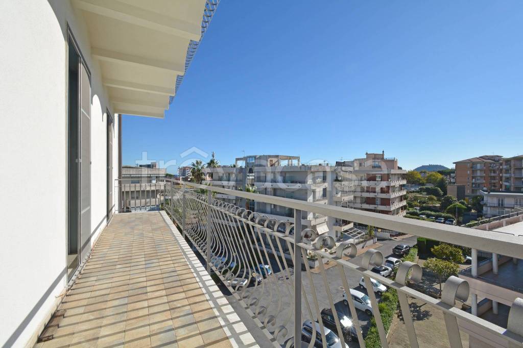 appartamento in vendita ad Albenga