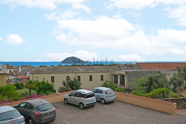 appartamento in vendita ad Albenga