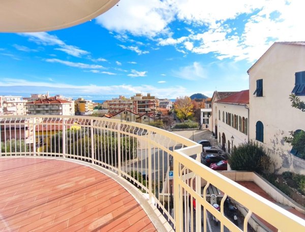 appartamento in vendita ad Albenga