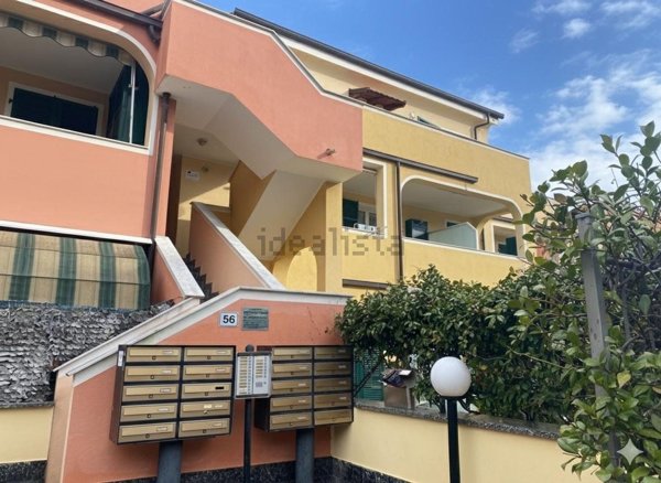 appartamento in vendita ad Albenga in zona Lusignano