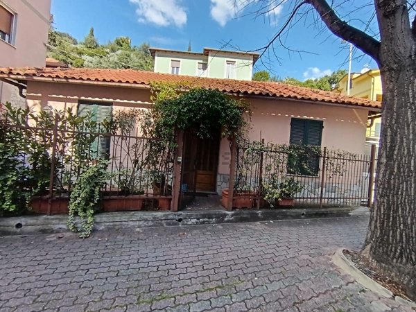 appartamento in vendita ad Albenga