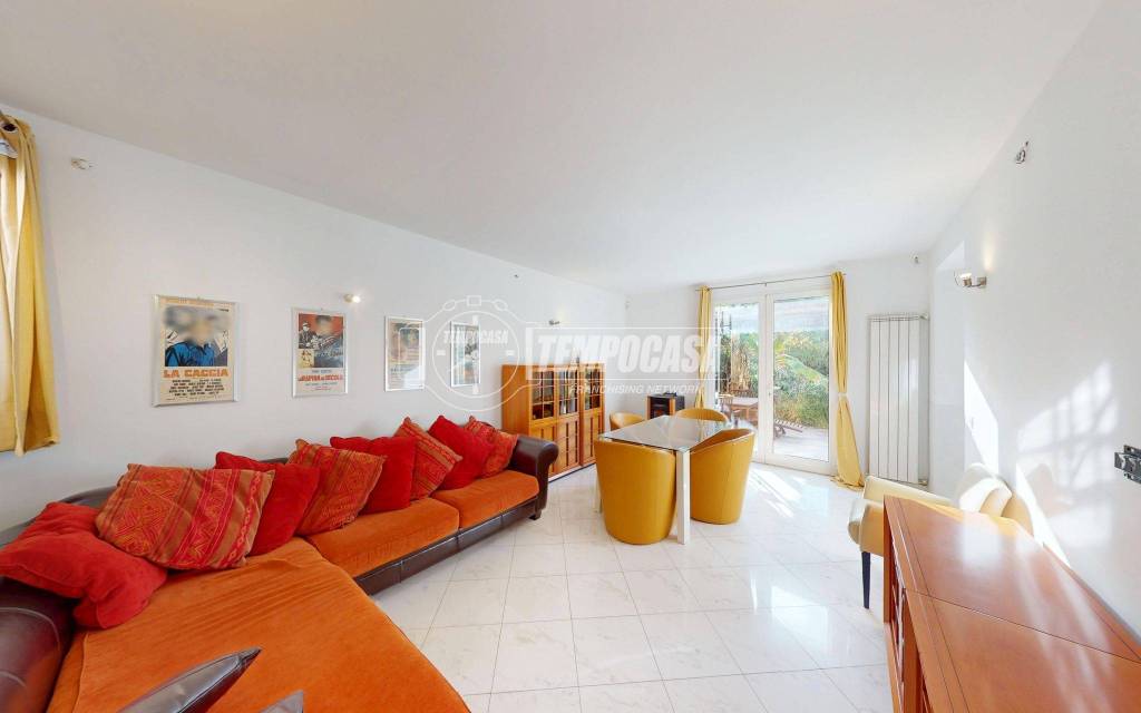 appartamento in vendita ad Albenga in zona Bastia