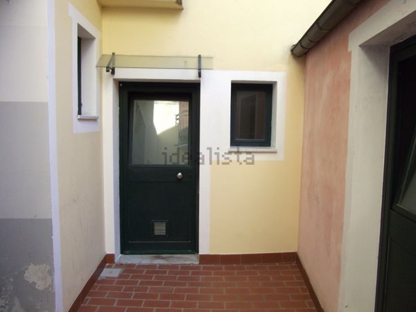 appartamento in vendita ad Albenga in zona Leca