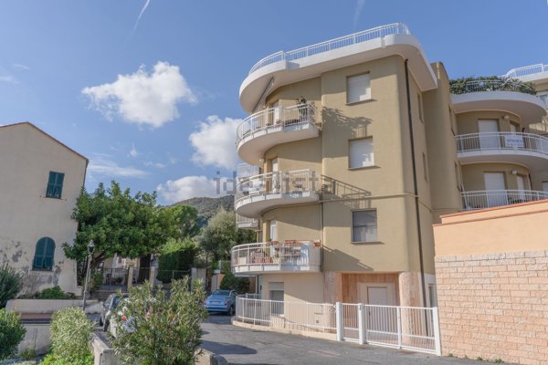 appartamento in vendita ad Albenga