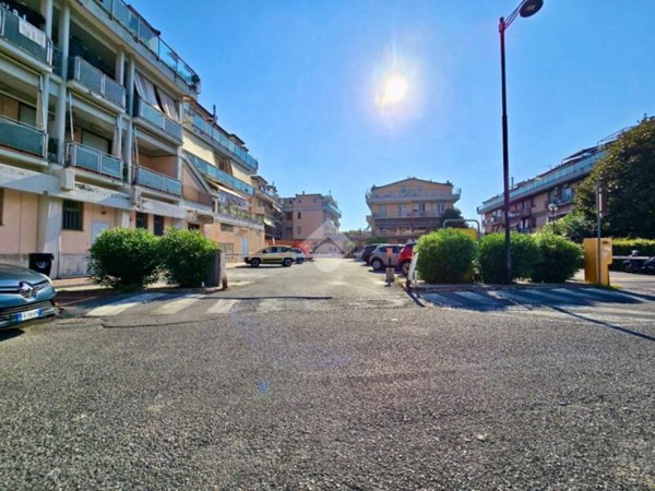 locale di sgombero in vendita ad Albenga