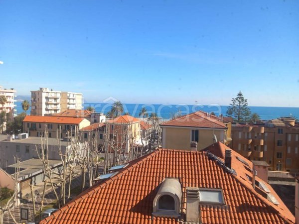 appartamento in vendita ad Albenga