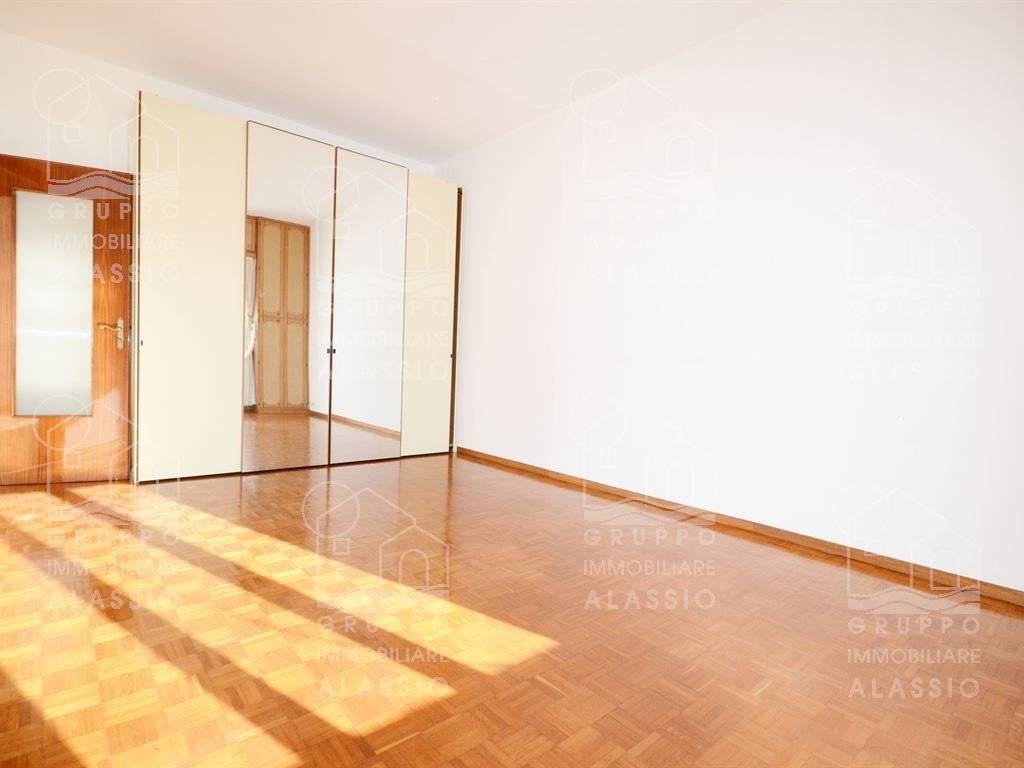 appartamento in vendita ad Albenga