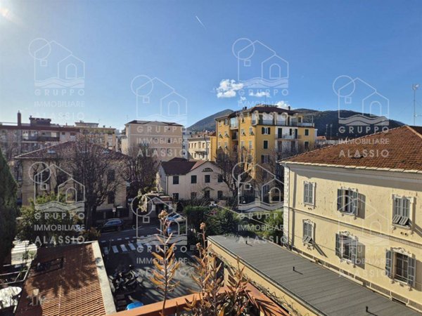 appartamento in vendita ad Albenga