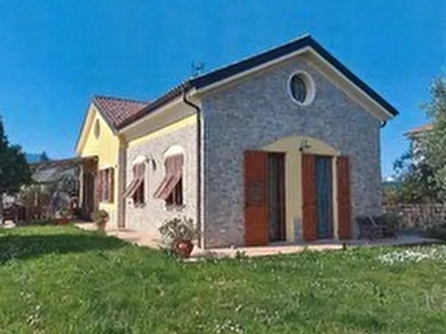 casa indipendente in vendita ad Albenga