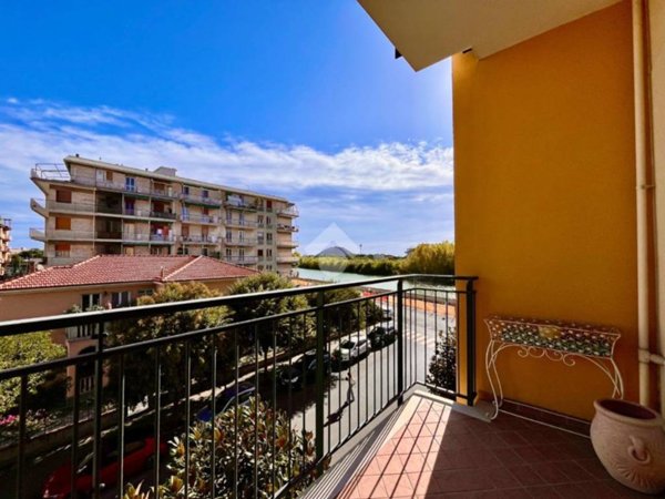 appartamento in vendita ad Albenga