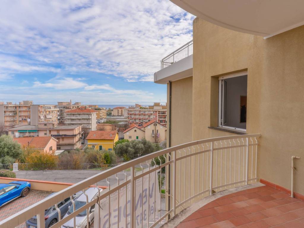 appartamento in vendita ad Albenga