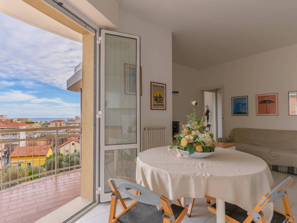 appartamento in vendita ad Albenga
