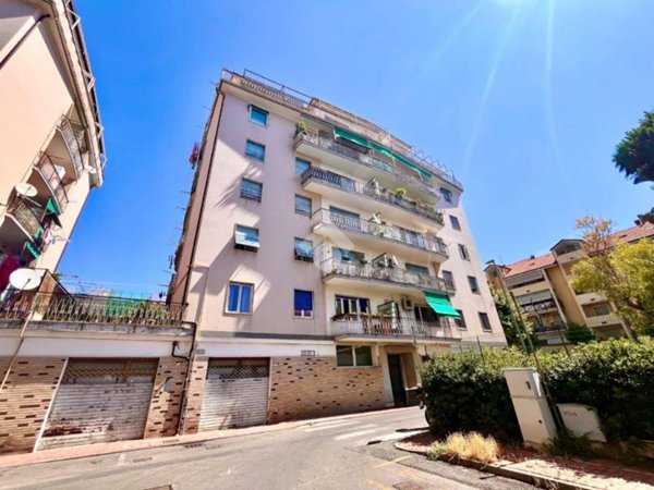 appartamento in vendita ad Albenga