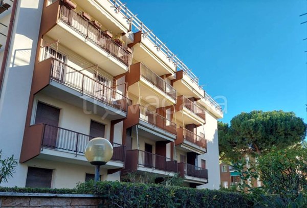 appartamento in vendita ad Albenga in zona Vadino