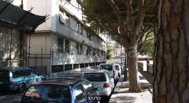 negozio in vendita ad Albenga