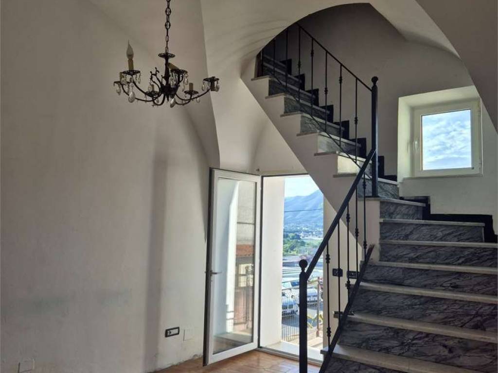 appartamento in vendita ad Albenga in zona San Fedele