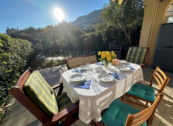 appartamento in vendita ad Albenga in zona Lusignano