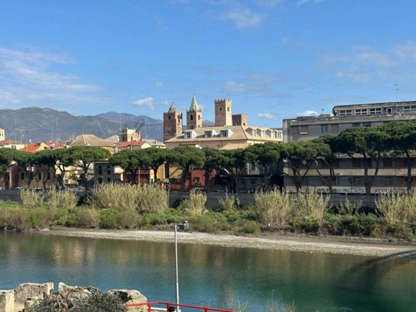 appartamento in vendita ad Albenga