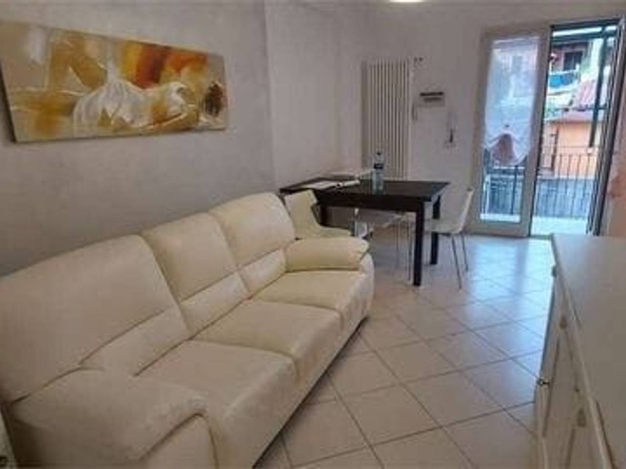 appartamento in vendita ad Albenga in zona Leca