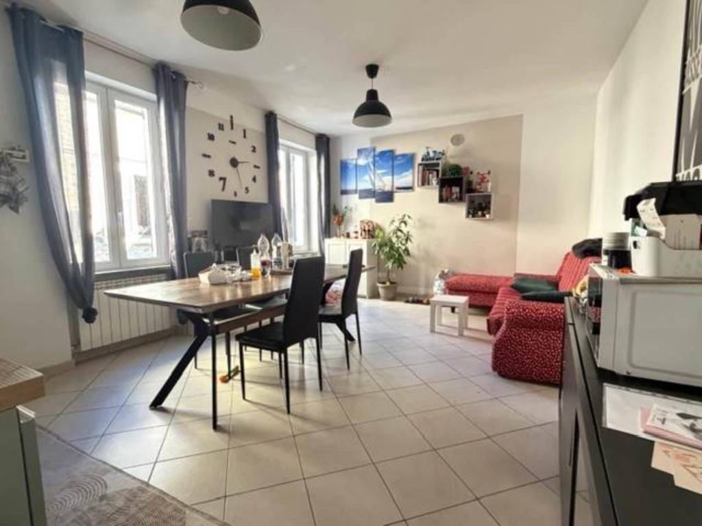 appartamento in vendita ad Albenga in zona Campochiesa