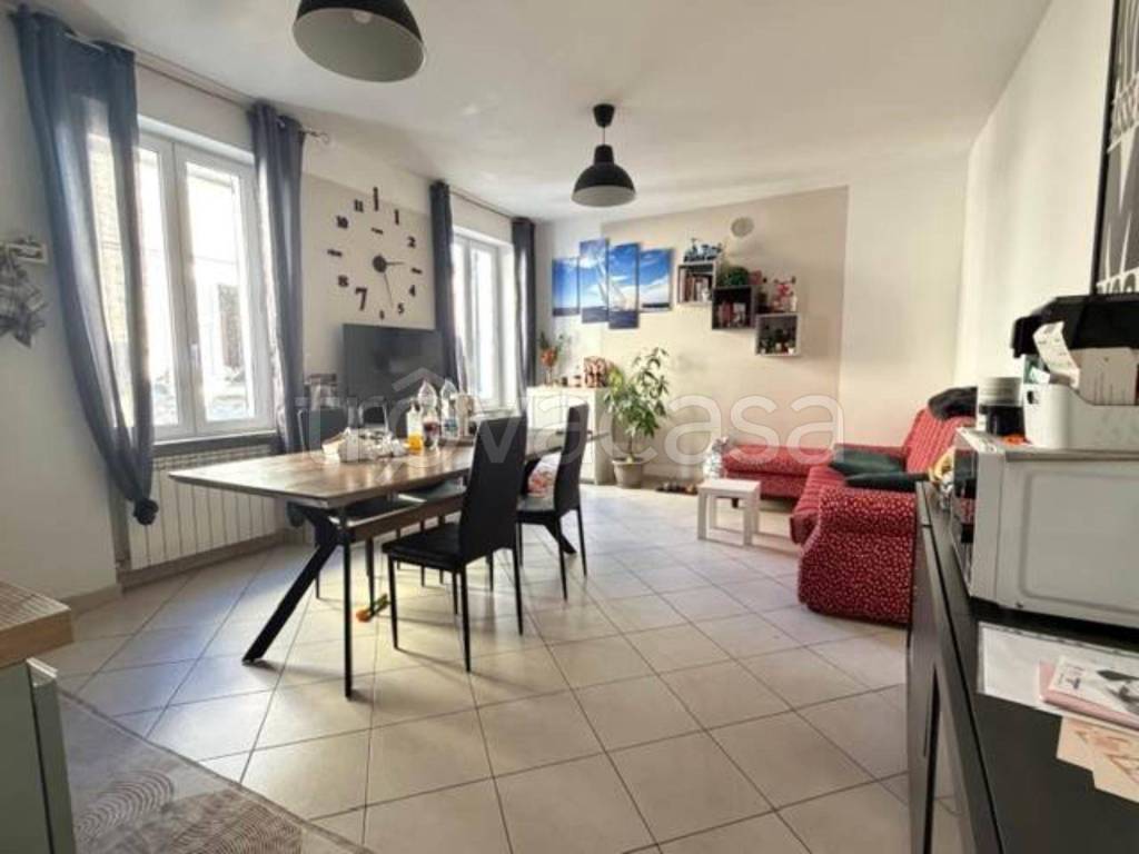 appartamento in vendita ad Albenga in zona Campochiesa