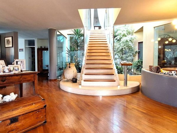 casa indipendente in vendita ad Albenga