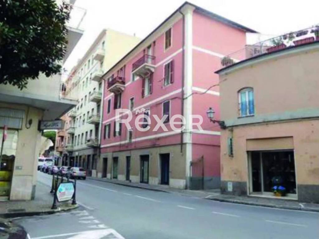 ufficio in vendita ad Albenga