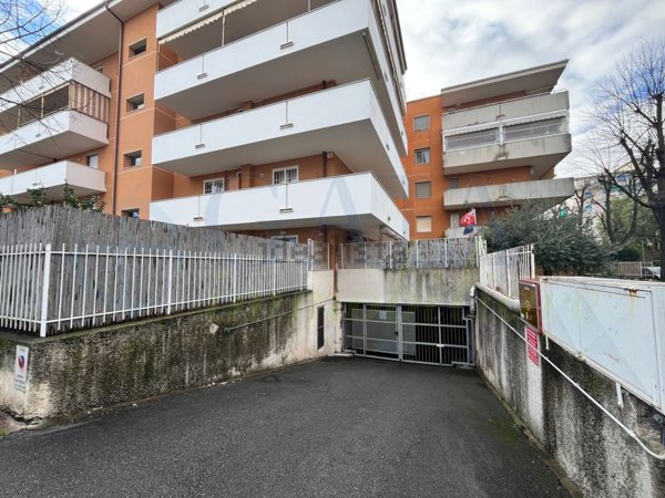 locale di sgombero in vendita ad Albenga