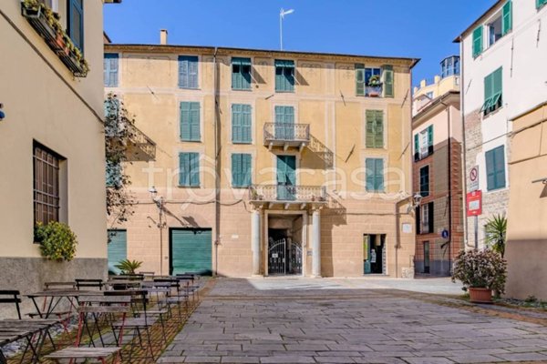 appartamento in vendita ad Albenga