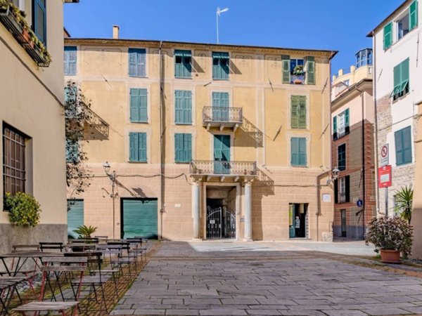 appartamento in vendita ad Albenga