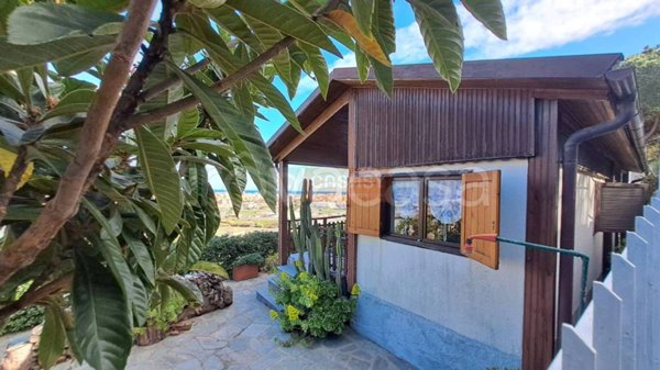 casa indipendente in vendita ad Albenga